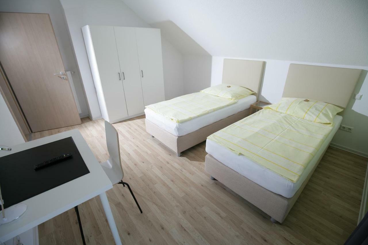 Apartments Am Baronenwald Goppingen Bagian luar foto